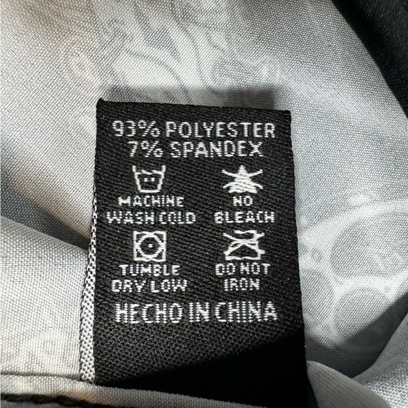 Dixxon Flannel Mens Size Medium Black “The Darkest” All Over Graphic Shirt NWT - Picture 9 of 9